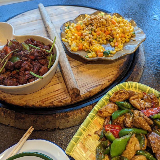 孜然羊肉 松仁玉米 农家小炒大肠