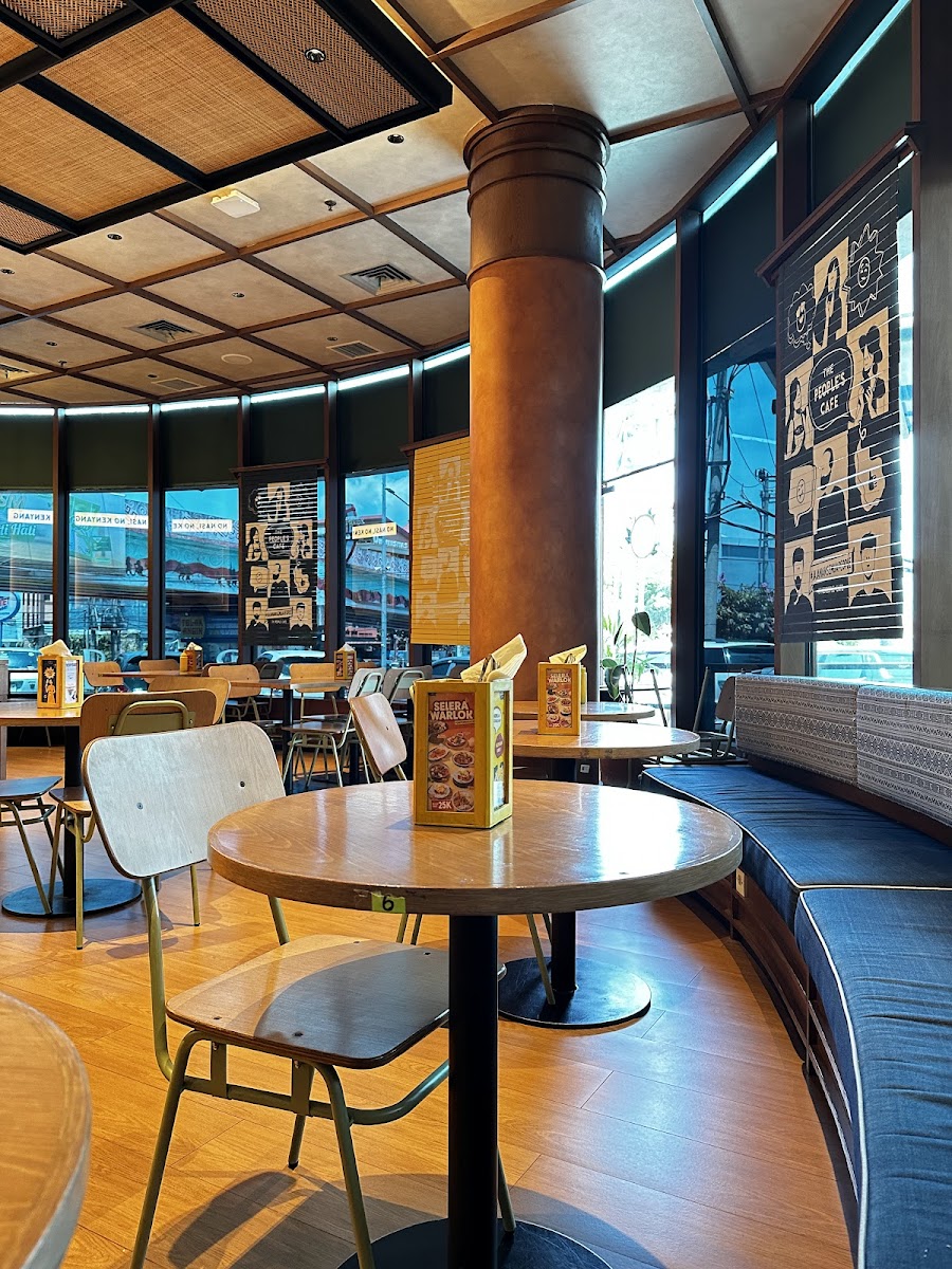 The People's Cafe Mall Boemi Kedaton