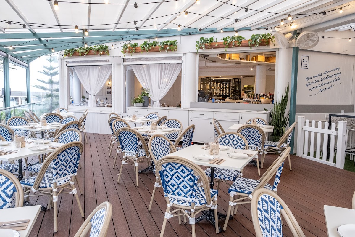 The Pines Terrace: formerly Après Beach