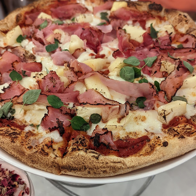 Sunshine Pizza