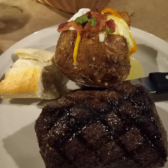 Porterhouse Steak Ribeye 14oz & Sirloin 10oz