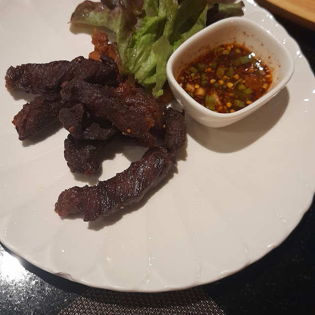 เนื้อออสเตเรียจิ้มแจ๋ว