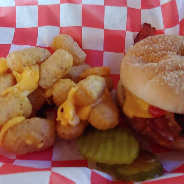 Bacon Cheeseburger w Cheese Curds