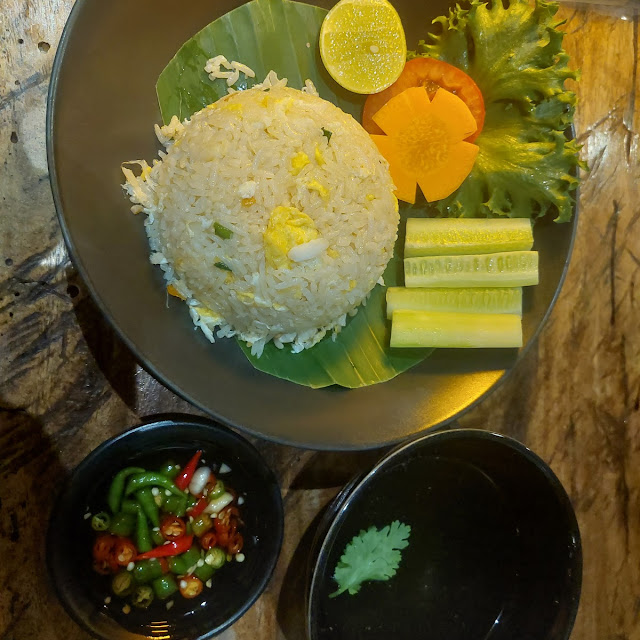 ข้าวผัดปู