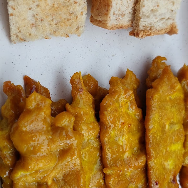 Pork Satay with Peanut Sauce