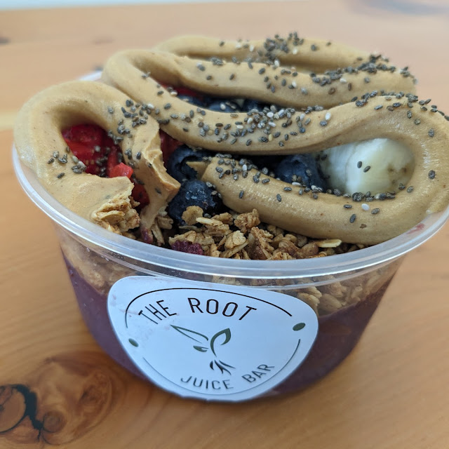 Açaí Bowl the Mountain Bowl