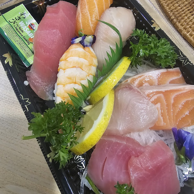 Sashimi and Sushi Combo