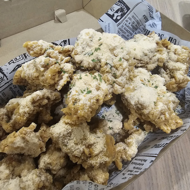 Korean Fried Chicken Snow Cheese