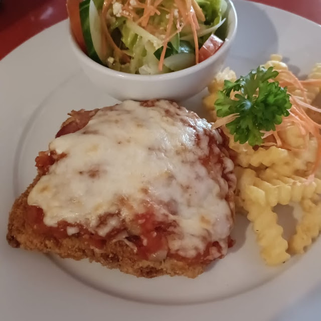 Chicken Parmigiana