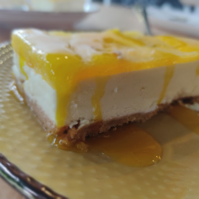 Mango Cheesecake