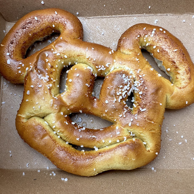 Mickey Pretzel