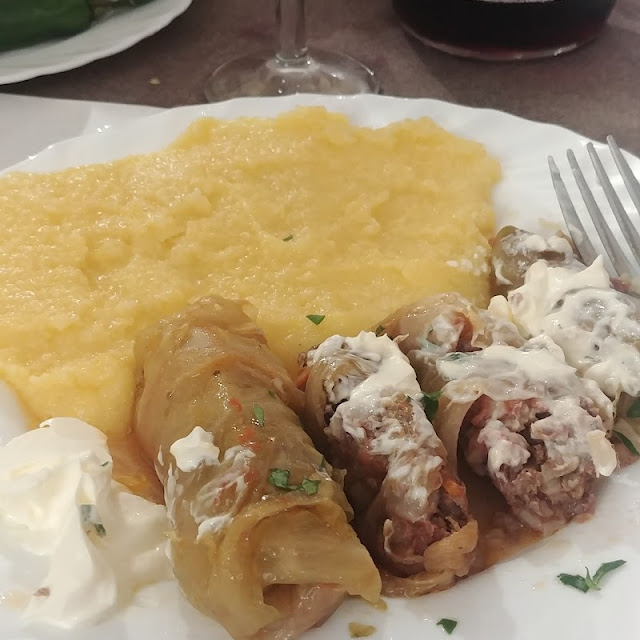 Sarmale Con Polenta