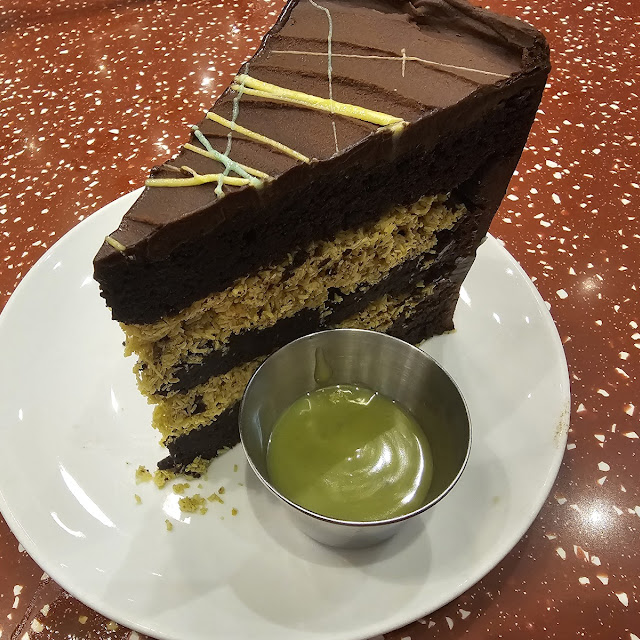 Dubai Cake