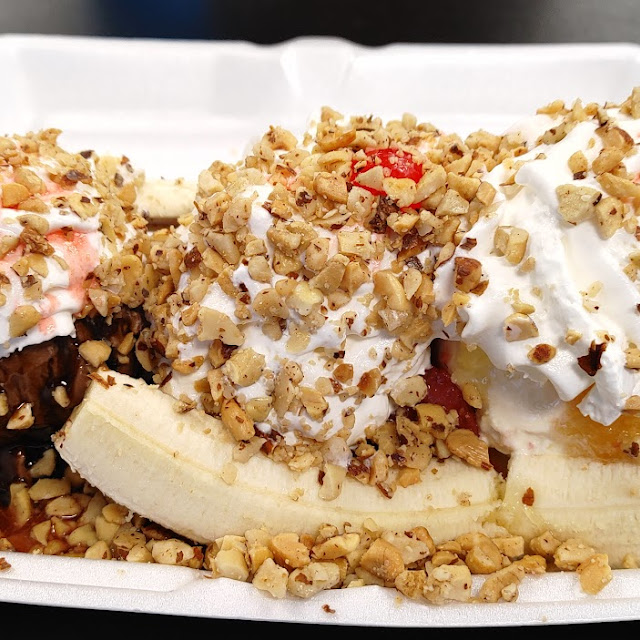 Small Banana Split