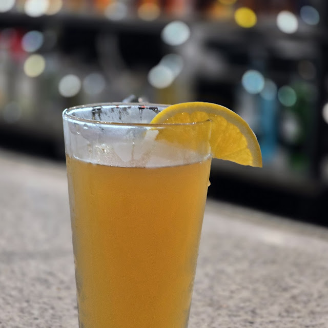 Blue Moon Belgian White