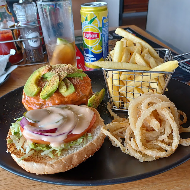 Vocado and Biltong Burgera