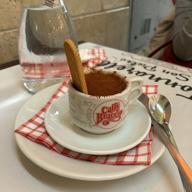 Tiramisú Con Galleta