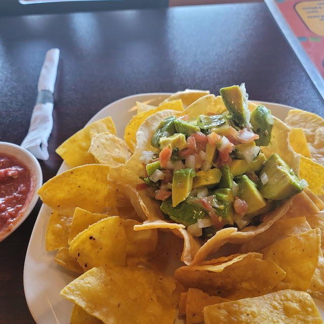Guacamole Cesar Salad