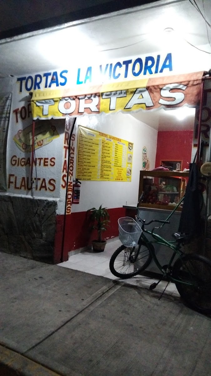 Torteria La Victoria