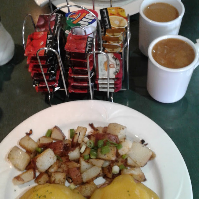 Eggs Benedict