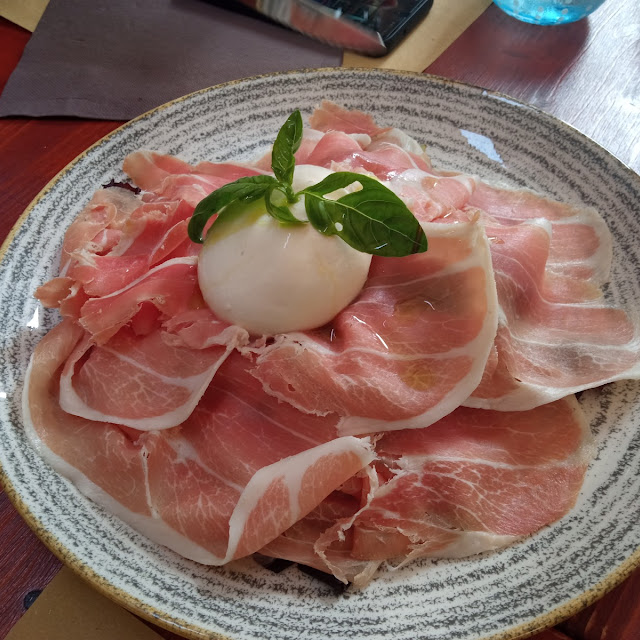 Prosciutto And Burrata Salad