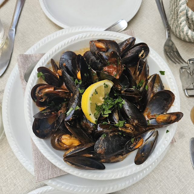 Mussels Marinara