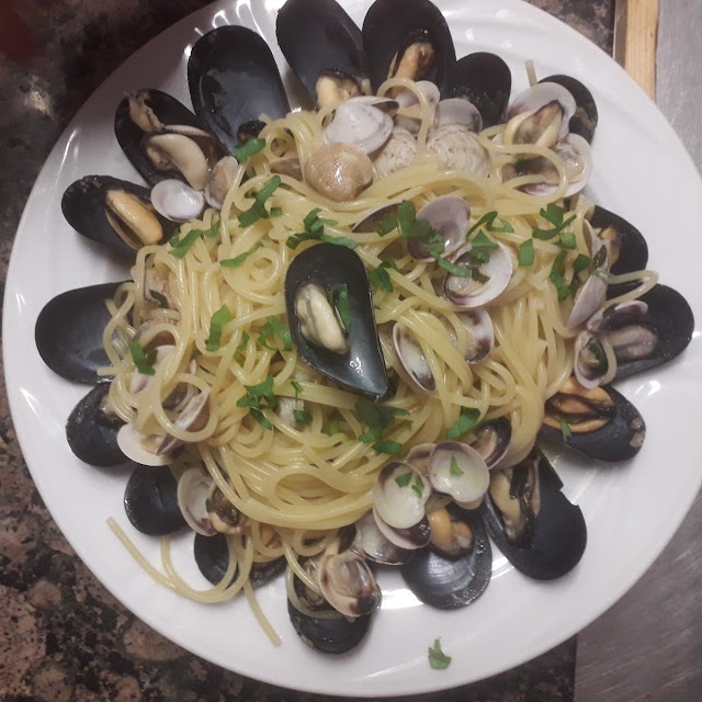 Spaghetti Con Cozze E Vongole