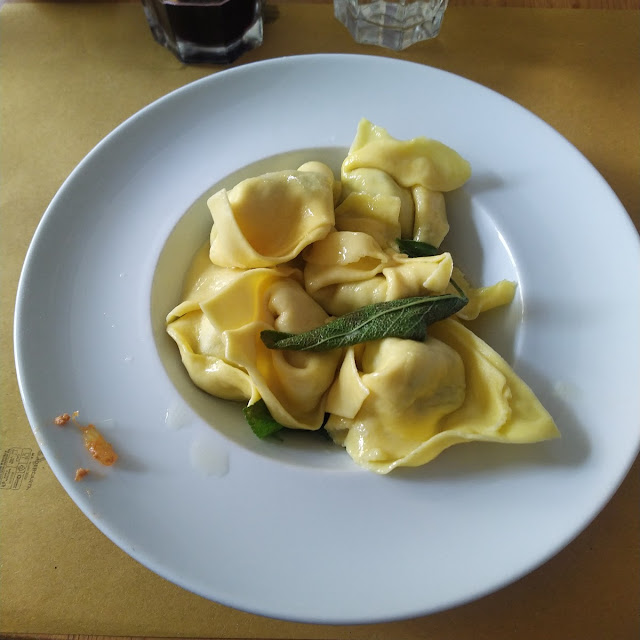 Tortelloni Burro E Salvia