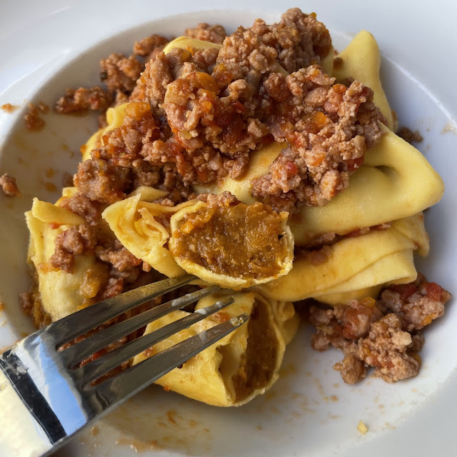 Tortellini Di Zucca Con Ragù