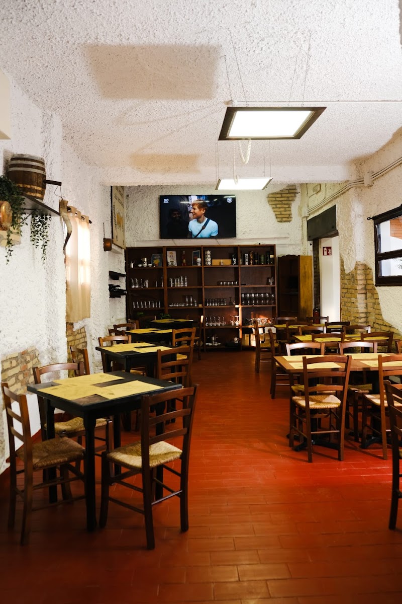 Trattoria Pizzeria Monte Gaudio 02