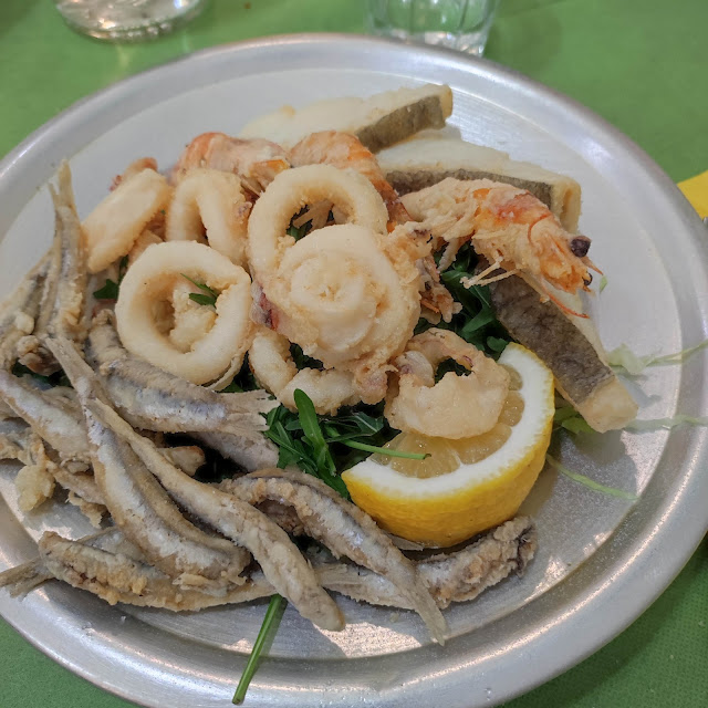 Frittura Gamberi E Calamari