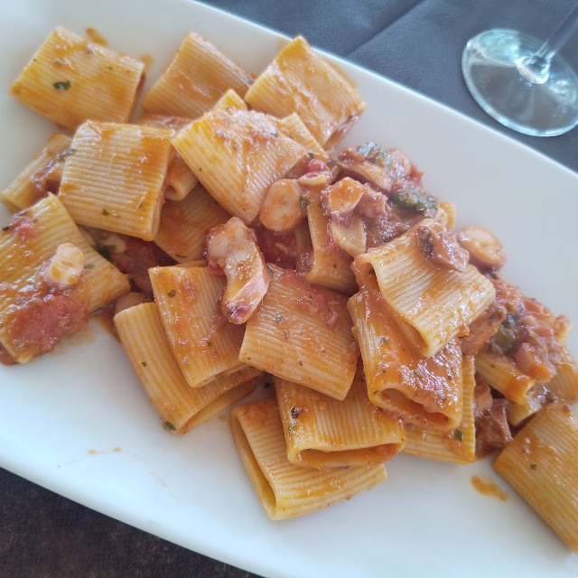 Mezzi Paccheri Alla Mediterranea