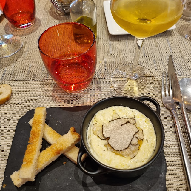 Oeuf Cocotte À la Truffe
