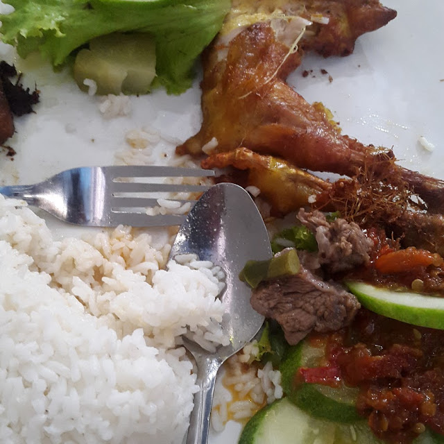 Nasi Ayam Goreng
