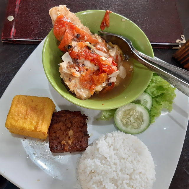 Sop Tulang Jambal Pedas