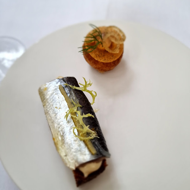 Amuses Bouches