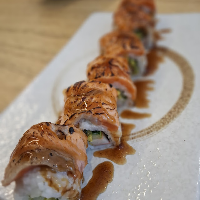 Salmon Sushi