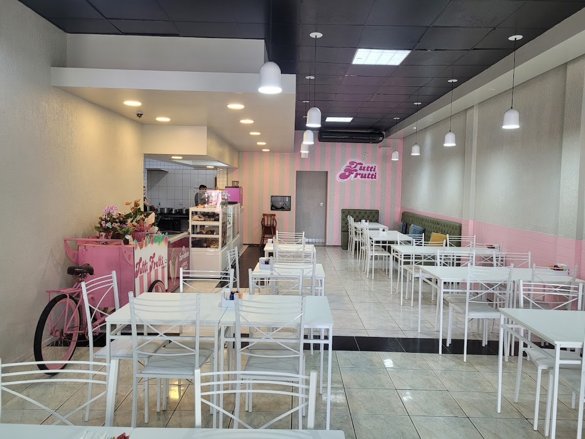 Tutti frutti café Bistro