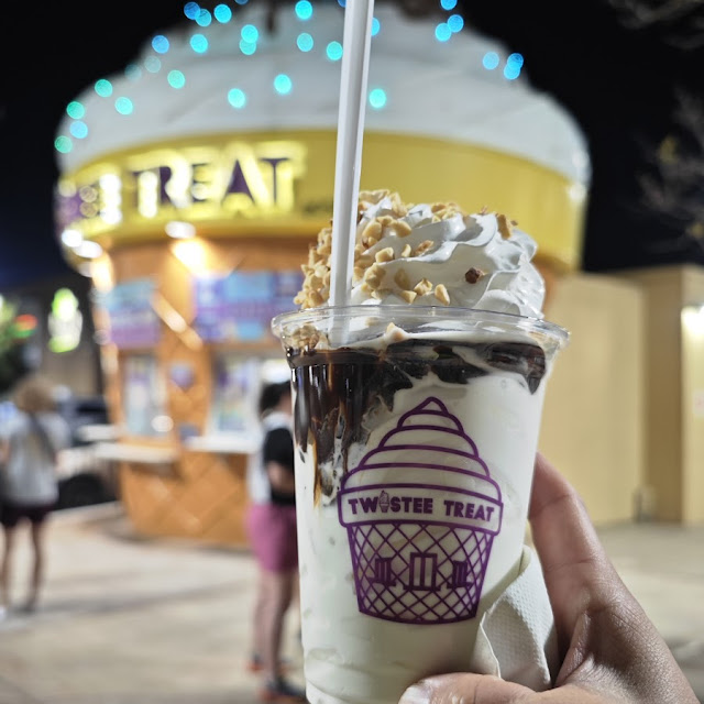 Hot Fudge Sundae