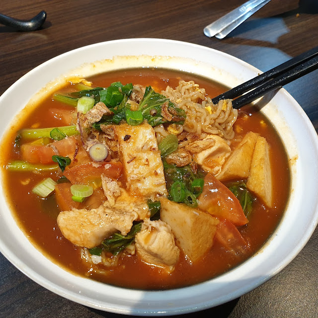Tomato Fried Noodle