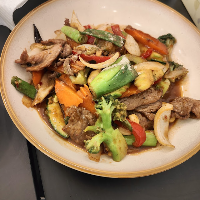 Cashew Nut Stir Fry with Beef