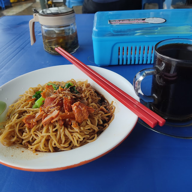 Mee Kering