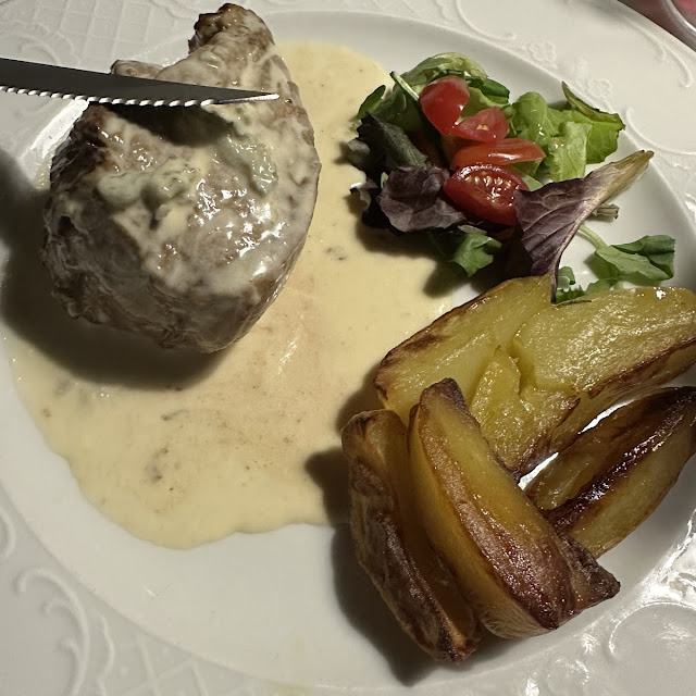 Steak Fillet with Gorgonzola Sauce