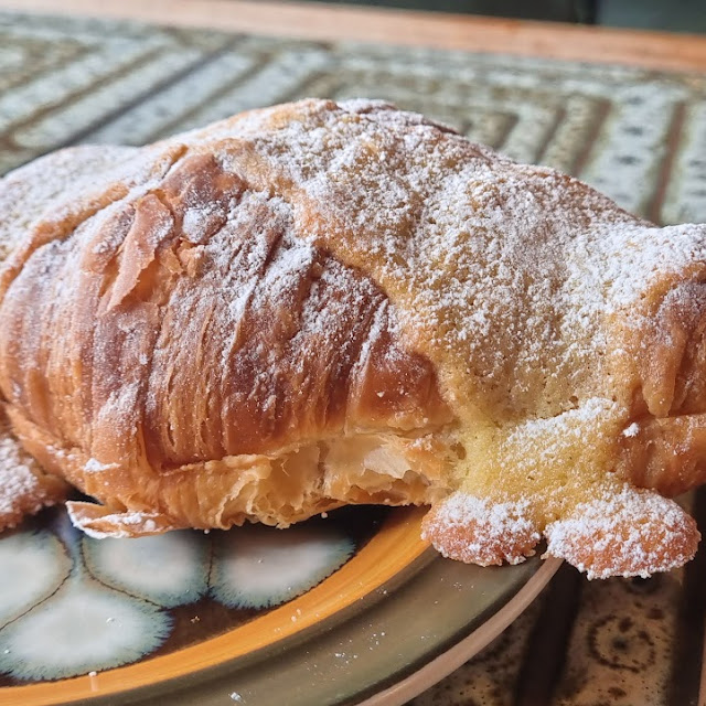 Almond Croissant
