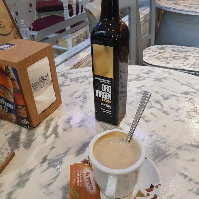 Café Con Leche