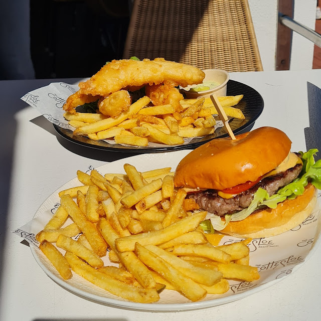Cheese Burger and Fish and Chips