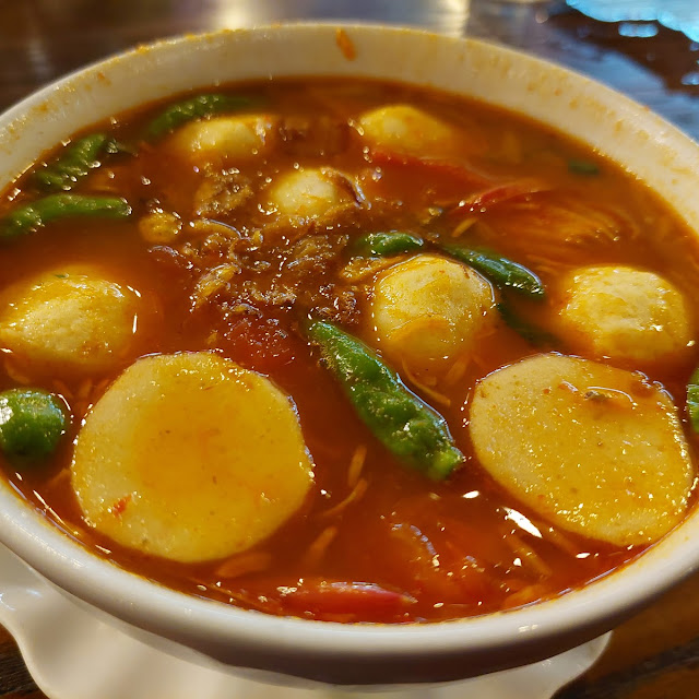 Tom Yum Seafood