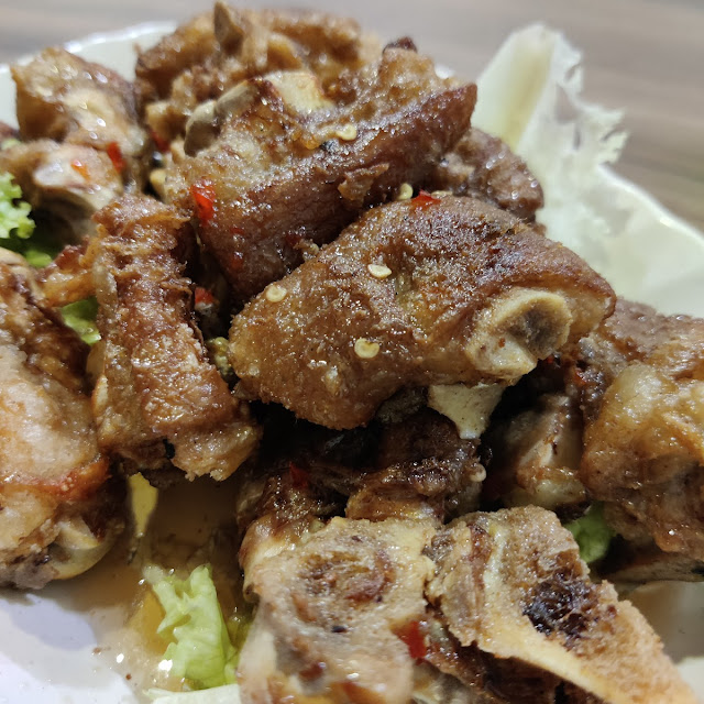酸辣酱炸猪脚