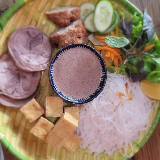 Vermicelli Salad with Combination Bún Đậu Mắm Tôm
