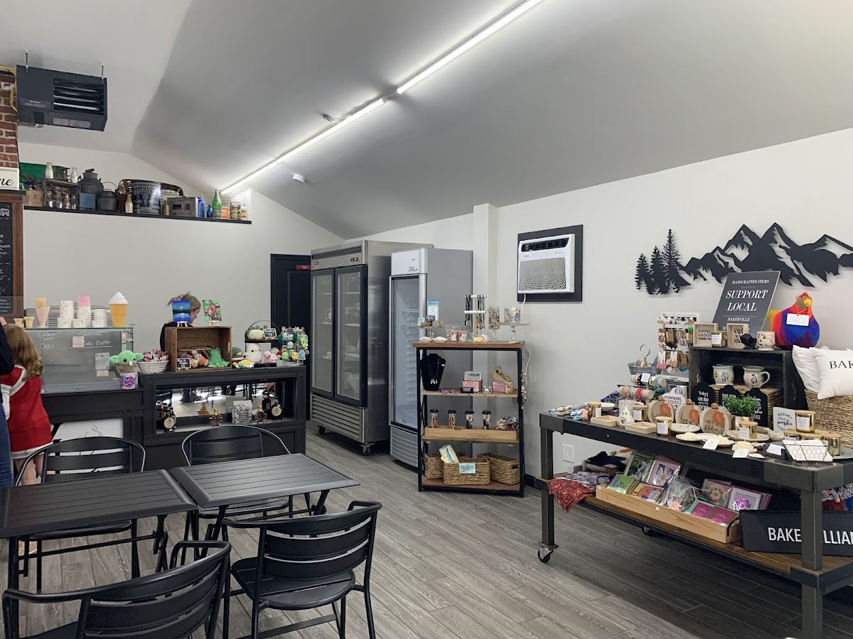 Village Market & Cafe